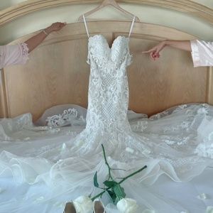 Wedding dress